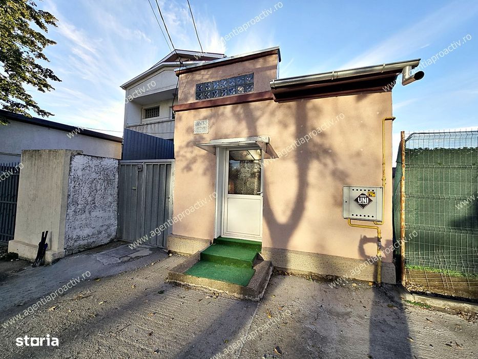 Imobil amplasat pe Bd. George Coșbuc, ideal locuință sau comercial.