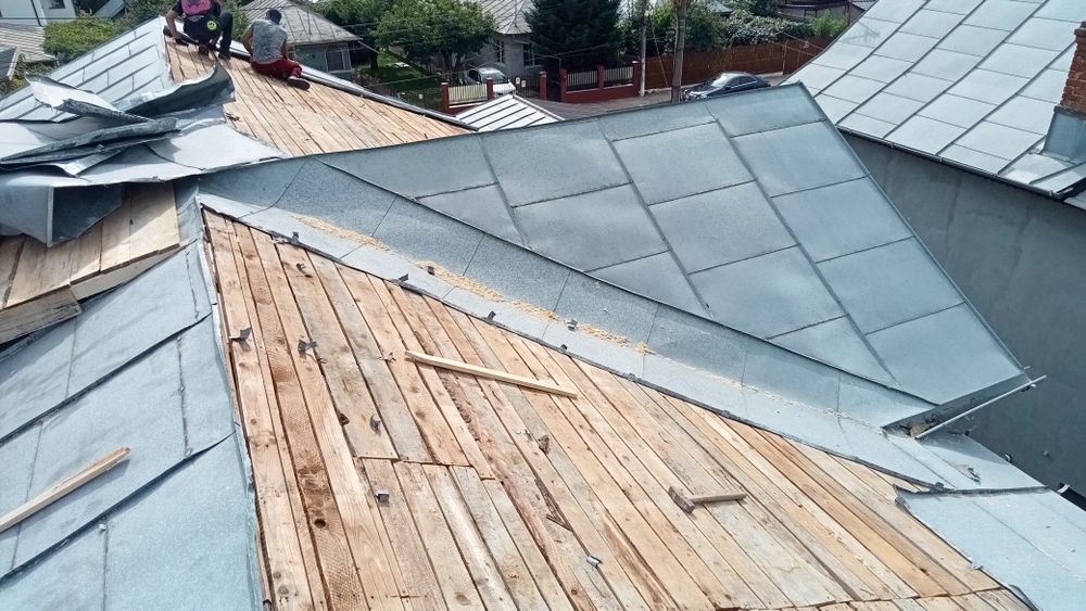 Montaj acoperisuri,dulgheri,mansardari,vopsitorii