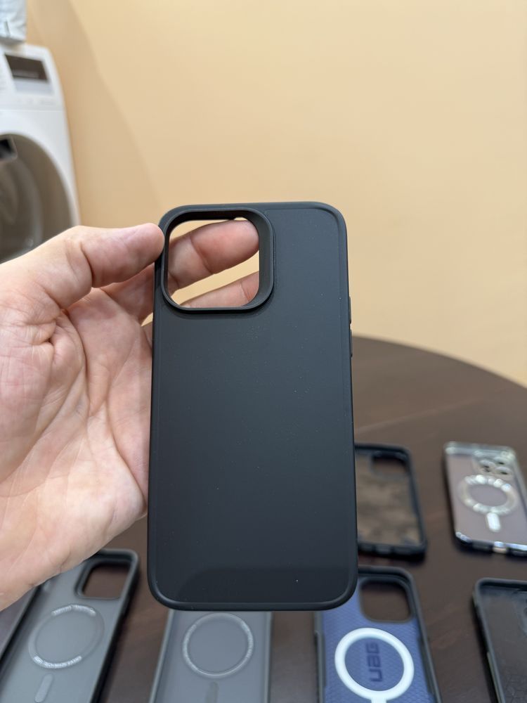 iphone 14 pro max ESR ,UAG,BENKS,SPIGEN ,SPECK+ стъклени протектори