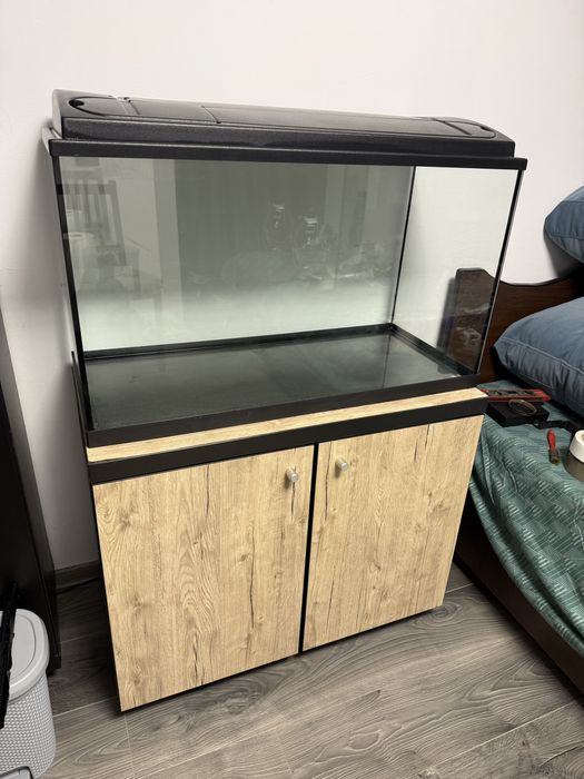 Acvariu 120l cu suport