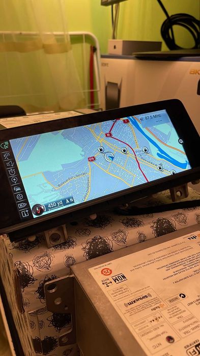 Navigatie Retrofit BMW Nbt Evo id5 id6 cu ecran Touch F30 F36 F31 F32