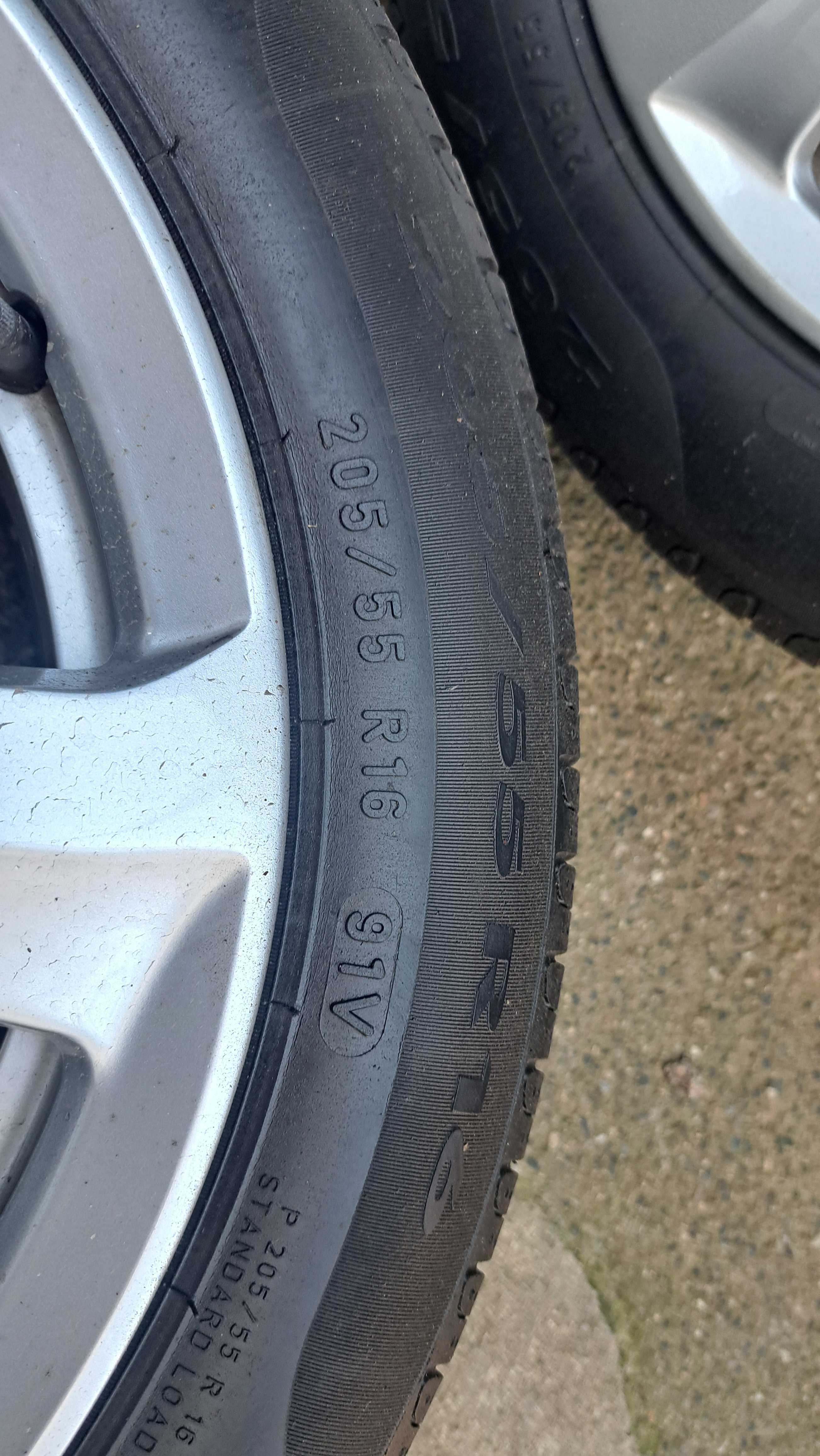 Гуми с джанти AUDI 205 55 16