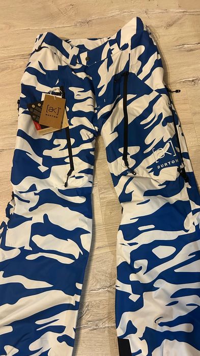 Burton [ak]® Tuvak GORE-TEX C-KNIT 3L snowboad екип