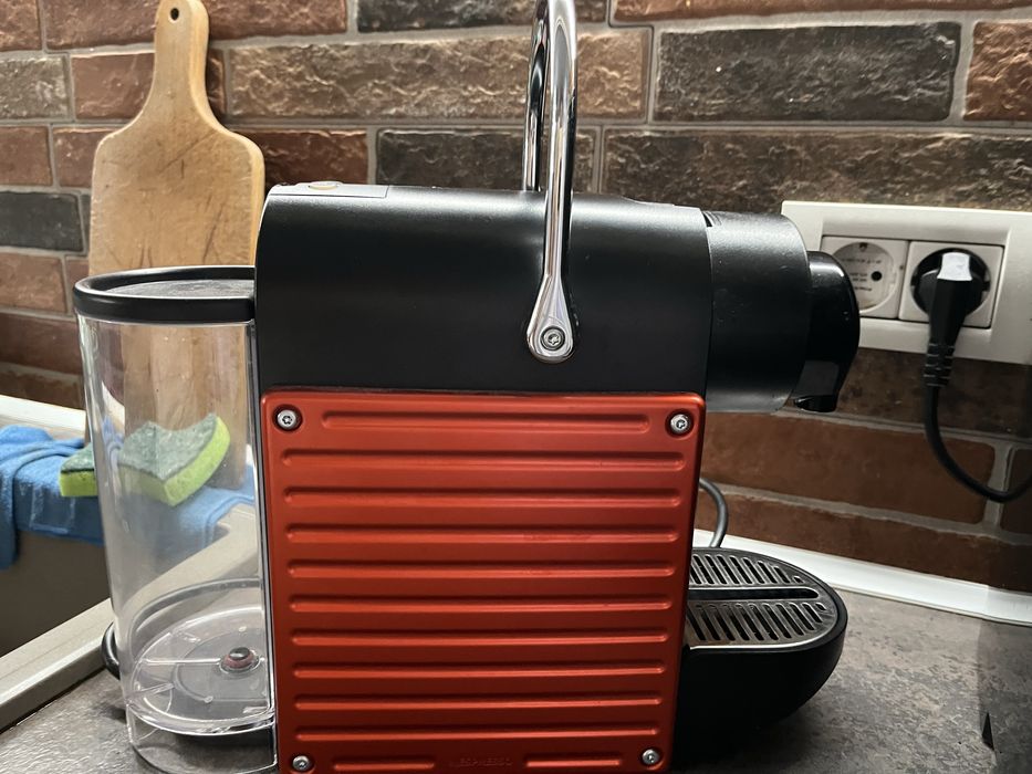 Aparat cafea capsule Nespresso