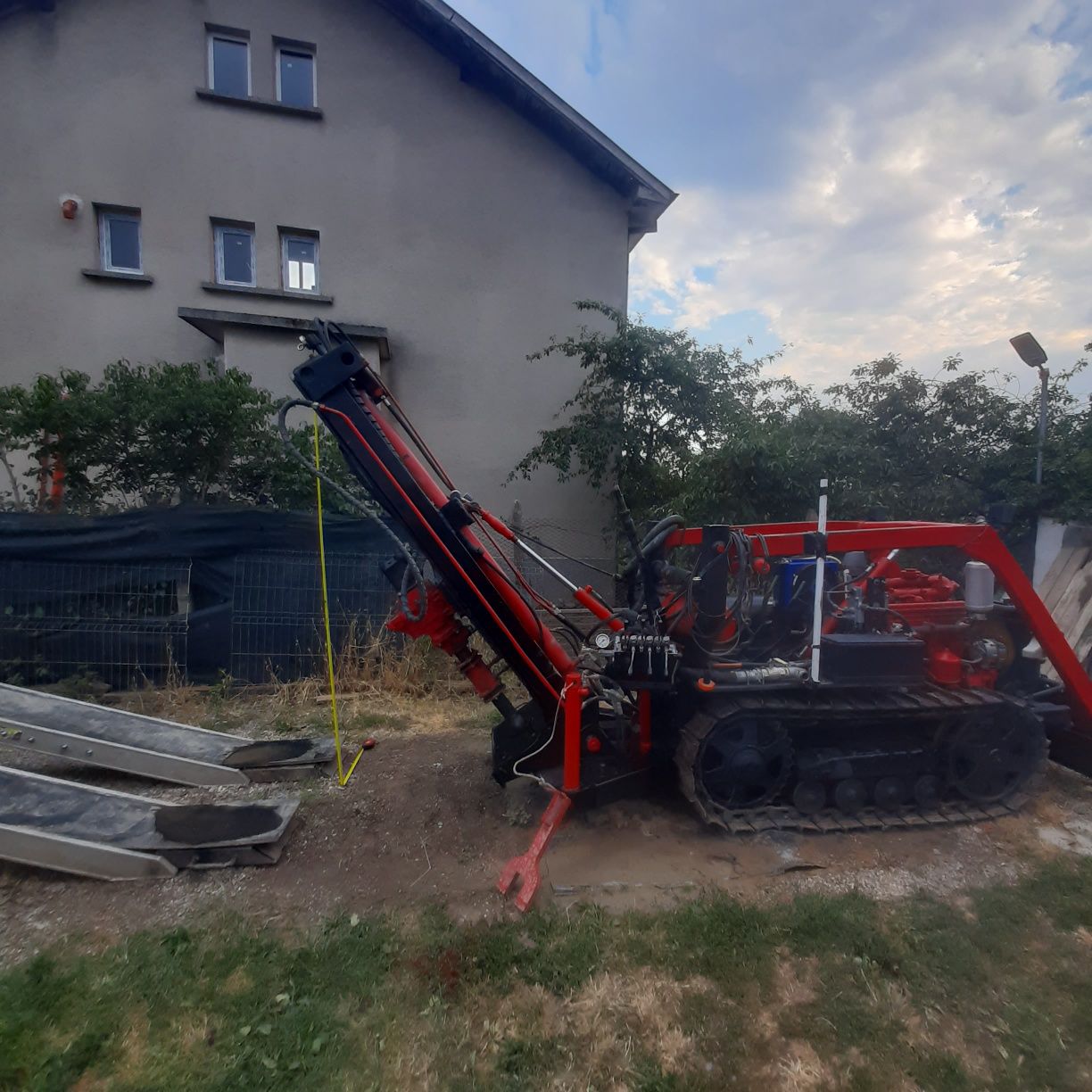 Сондажи за вода Плевен всички почви с мобилна сонда в цялата страна