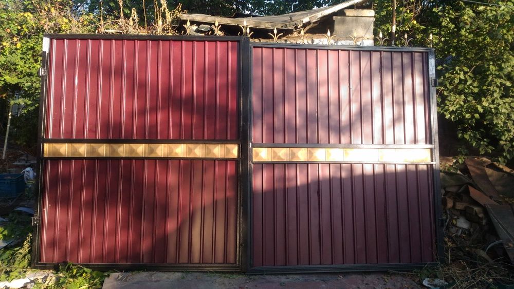 Ворота с калиткой готовые новые