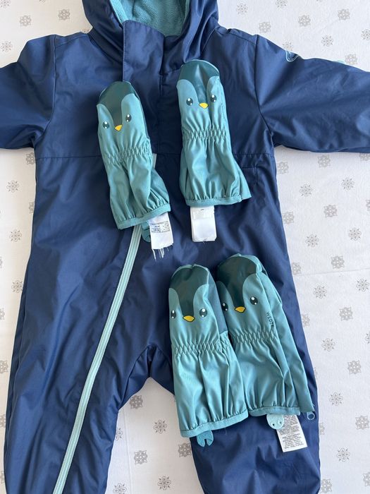 Combinezon iarna + 2 perechi manusi 1-2 ani si 2-3 ani, Decathlon, 80