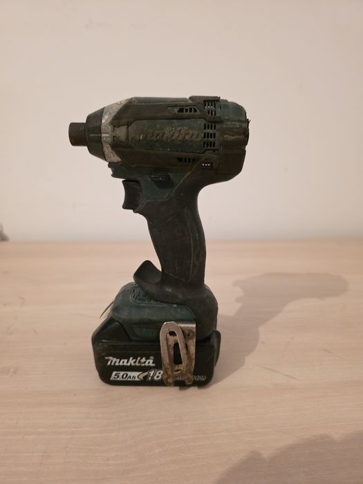 Makita DTD152 filetanta cu impact si acumulator 5Ah