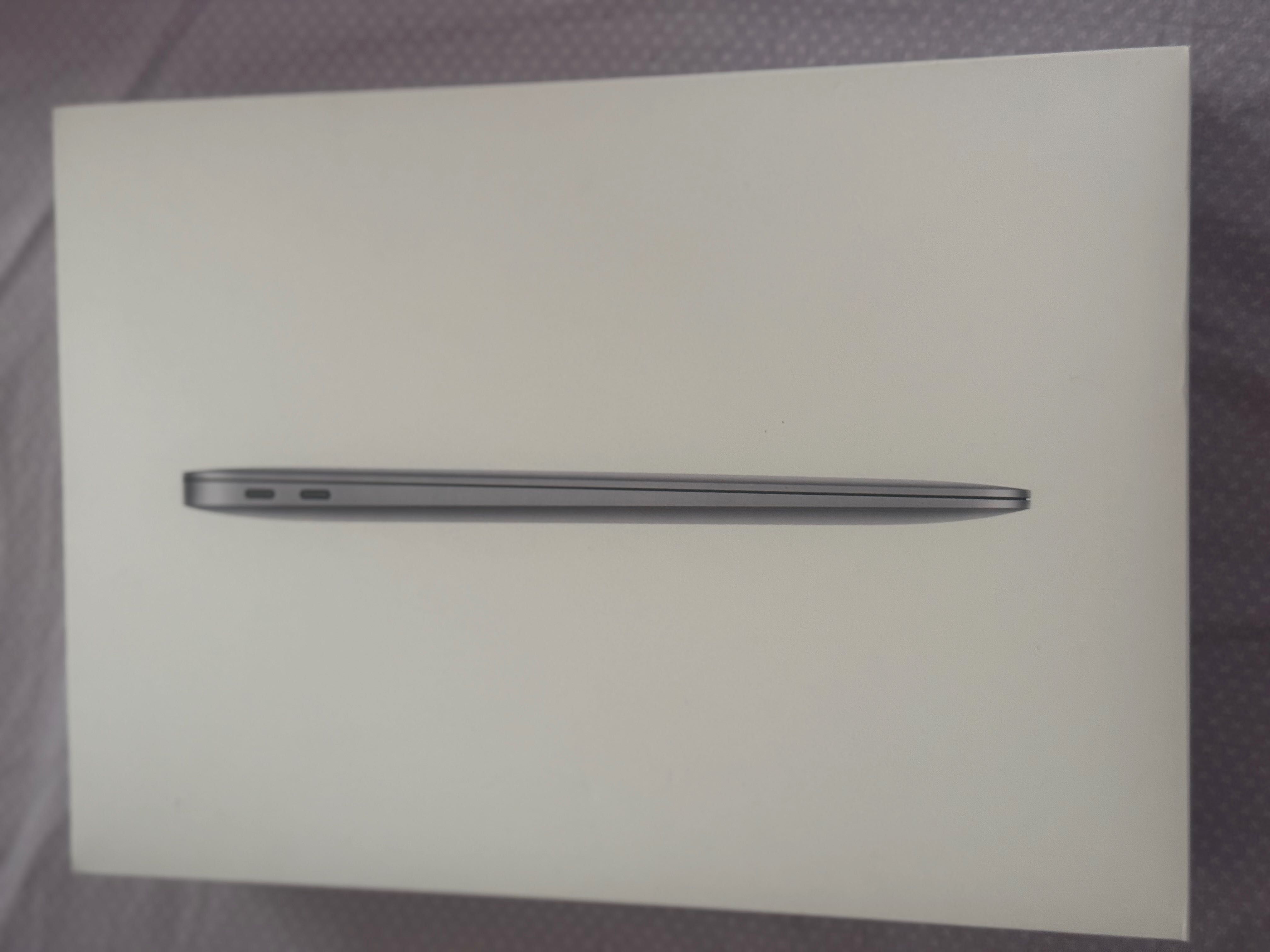MacBook Air 13" 2020
