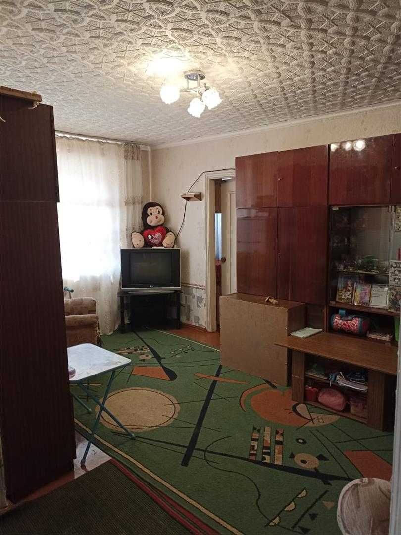 Продается 2-х квартира переделанная в 3-х комнатную  Сортировка