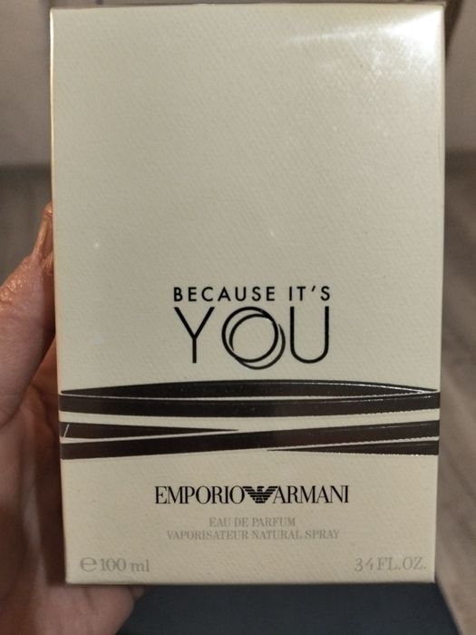 Giorgio Armani . Parfum Because it's You