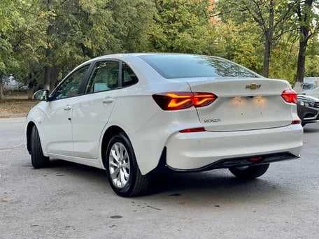 Chevrolet Monza 1.5 Muddatli Tolov Yillik 15% Bitta Passsport