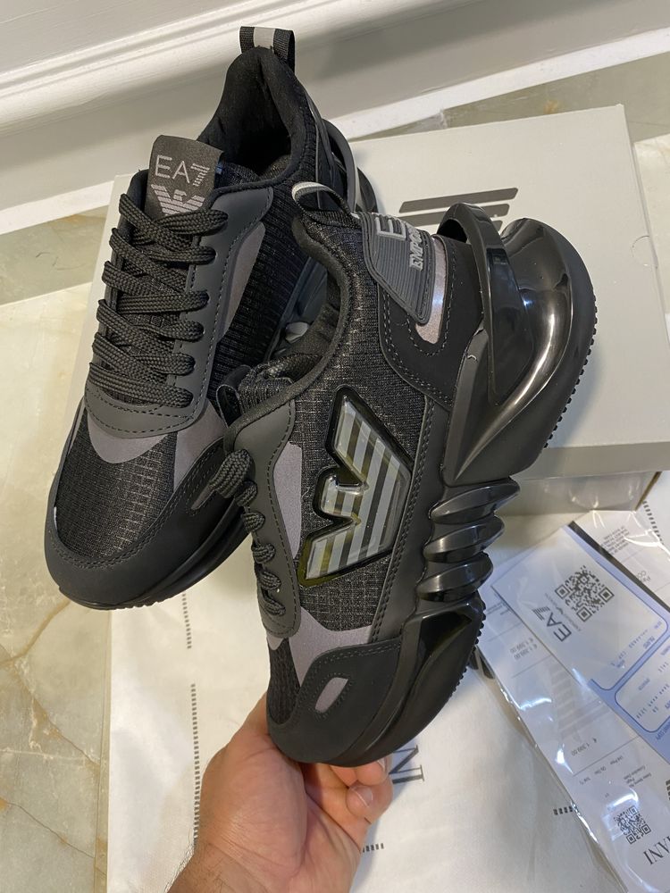 Adidasi Emporio Armani