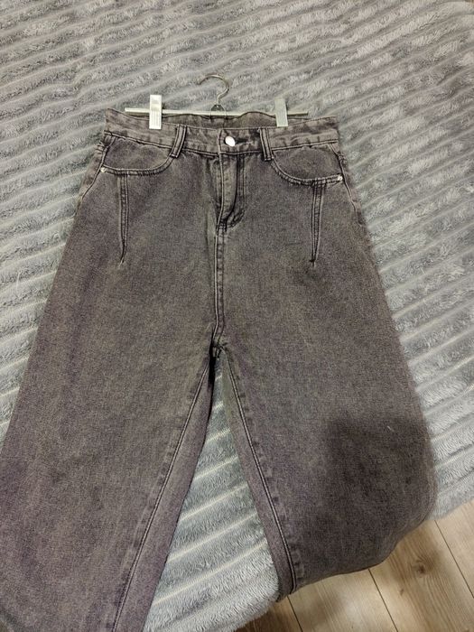 Джинсы женские продам