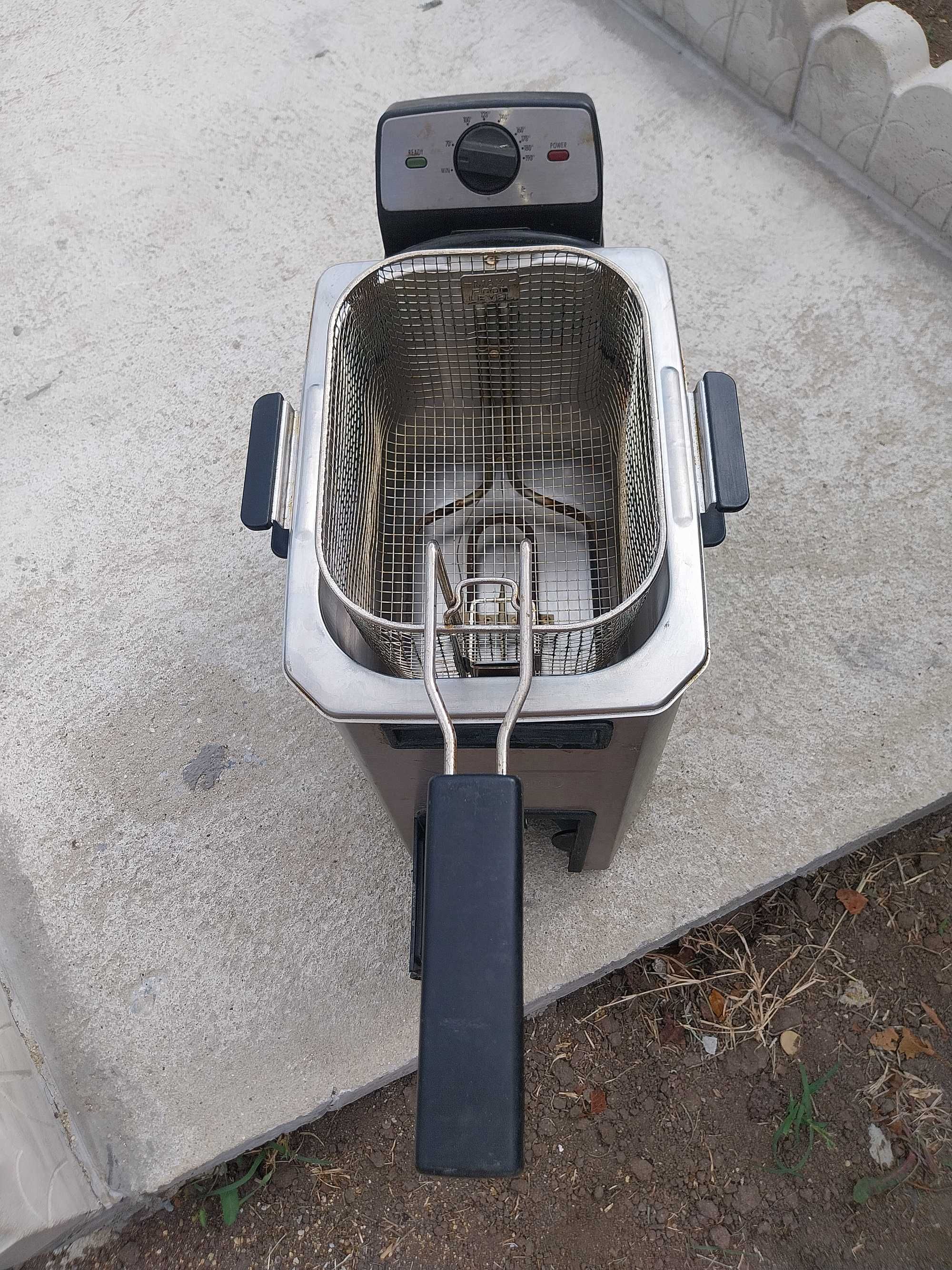 Фритюрник DeLonghi