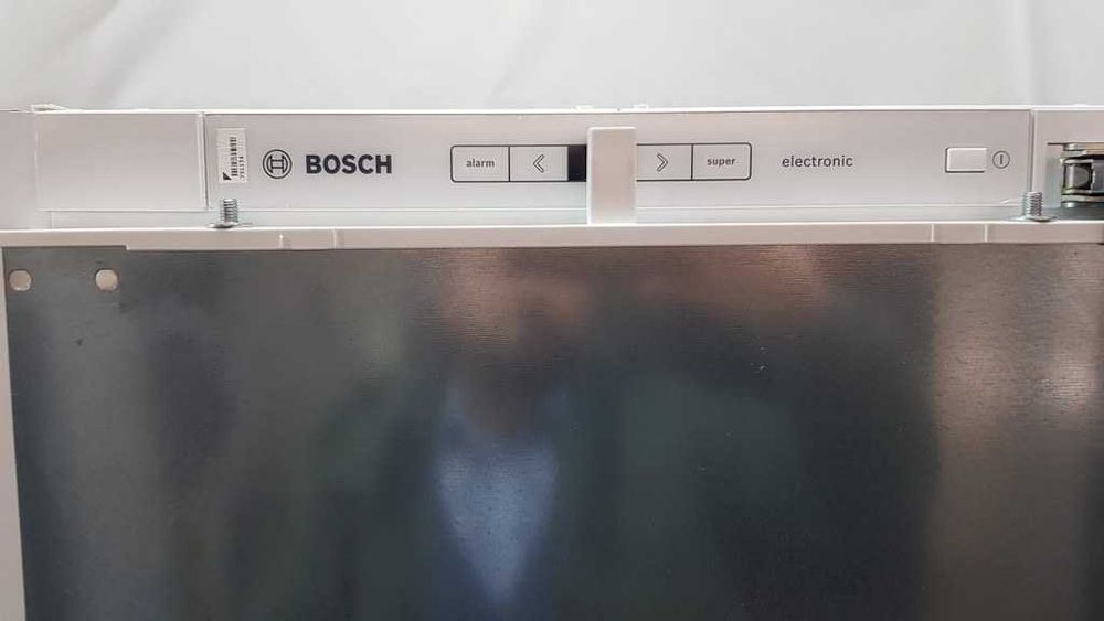 Хладилник за вграждане Bosch KIL82ADE0 Serie 6 код 2798