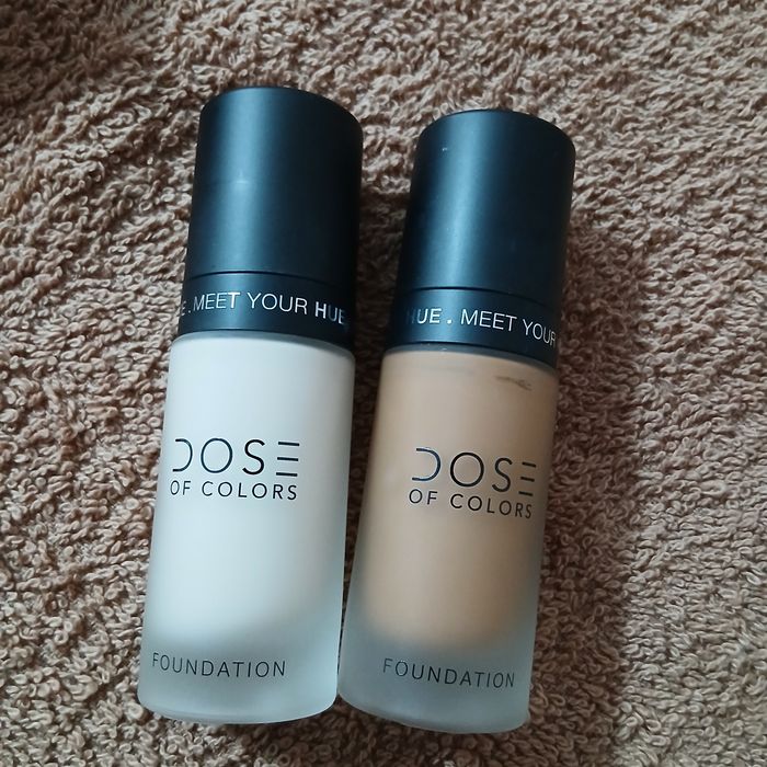 Fond de ten Dose of Colors și blush cremos Ama Beauty