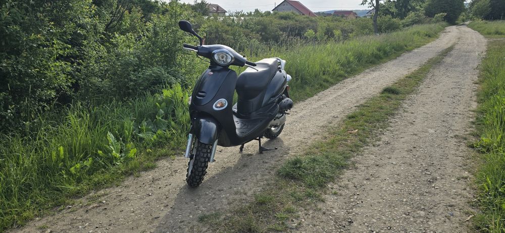 Scuter Kymco yup 50