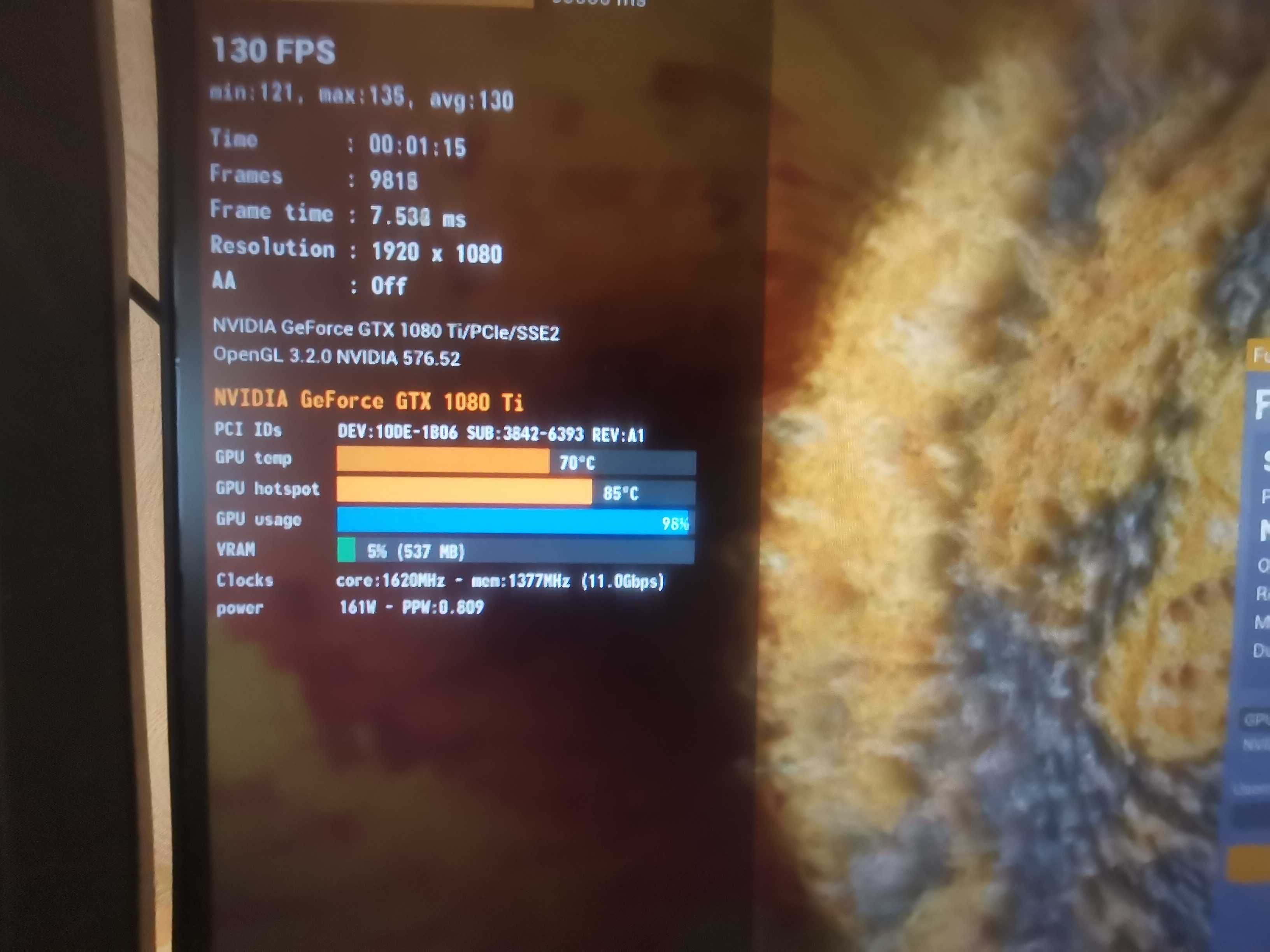 Гейминг Компютр, i5 12400f, GTX 1080ti 11GB, 16GB Рам, FullHD Monitor