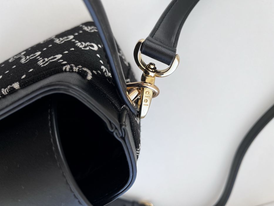 Ciel кокетна малка чанта от естествена кожа и плат