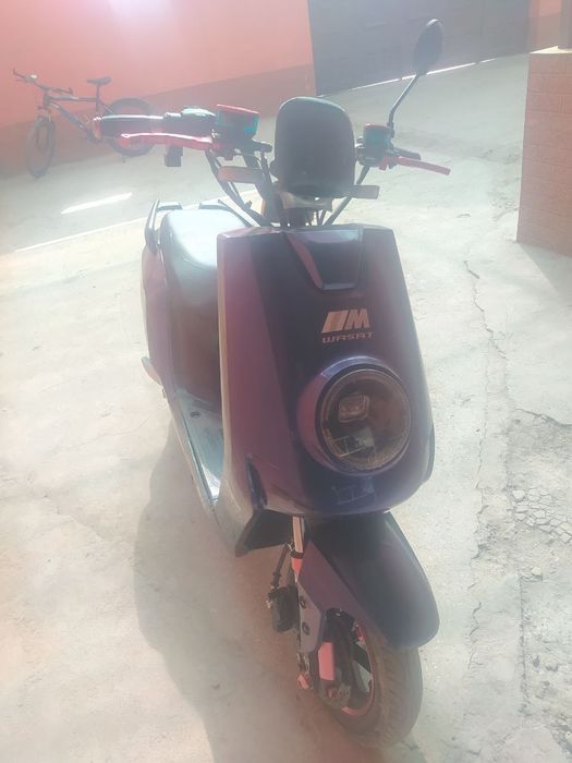 katta skuter sotiladi elektr tokli arzon