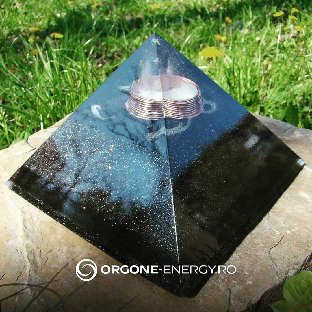 Piramida ORGONE Shungite (EMF Protection)