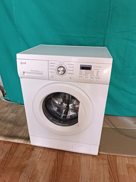 Стиральная машинка  автомат 5kg