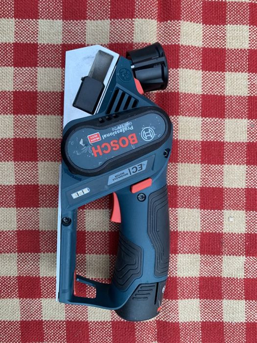 BOSCH GHO 12V-20/ренде +батерия 2ah/ОРИГИНАЛ/