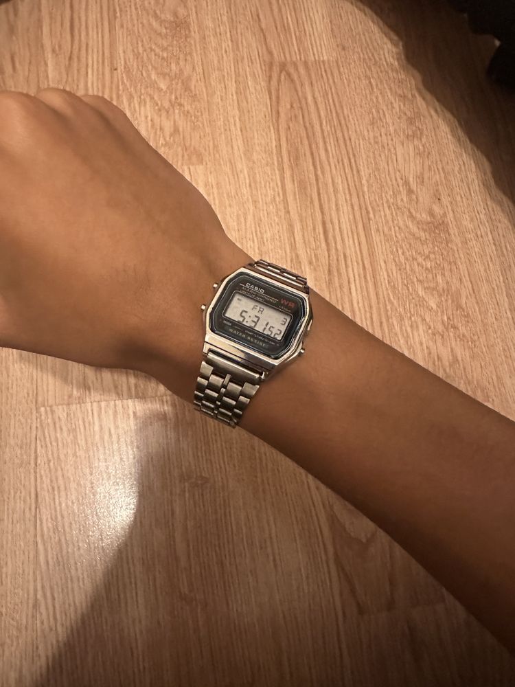 CASIO часы Б/У