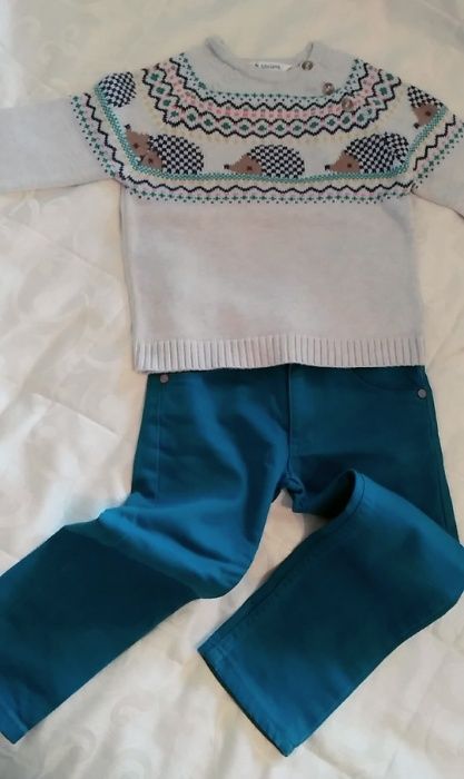 Pulovar elegant si pantaloni jeans cochet copii 3-5 ani