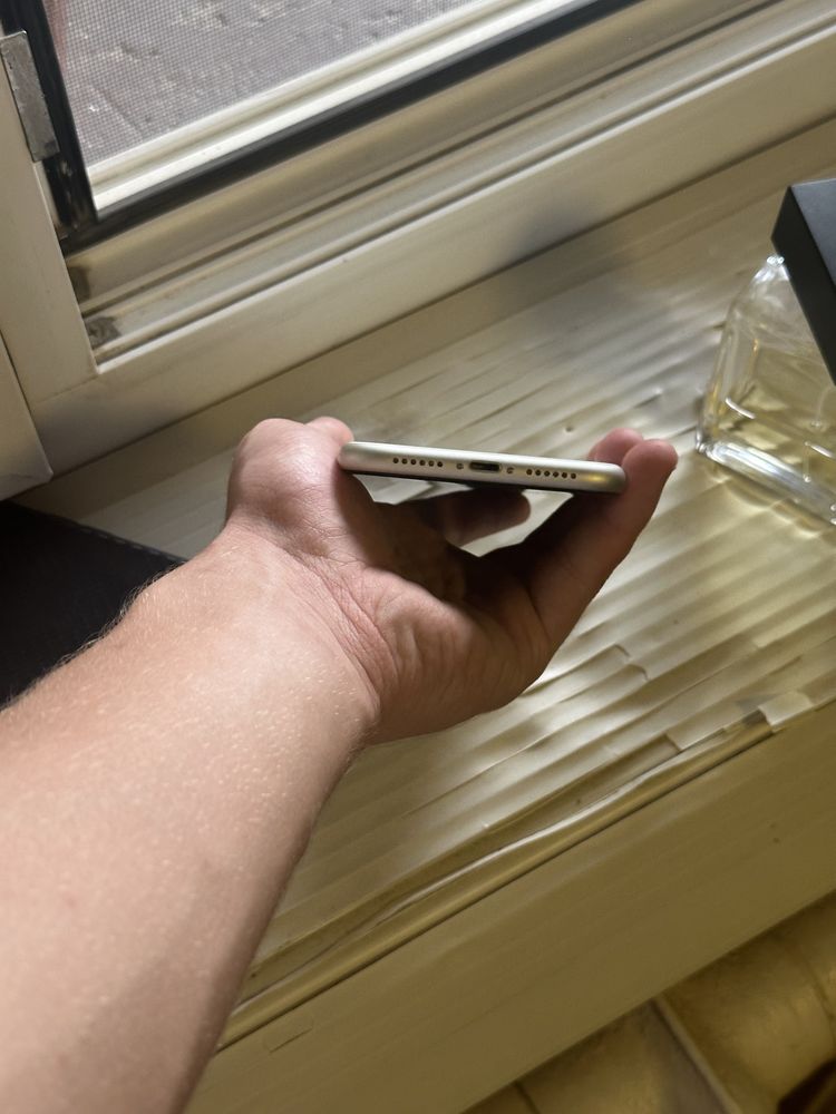 Iphone 11 srochni sotilad suvga tushgan oqip tel qlila