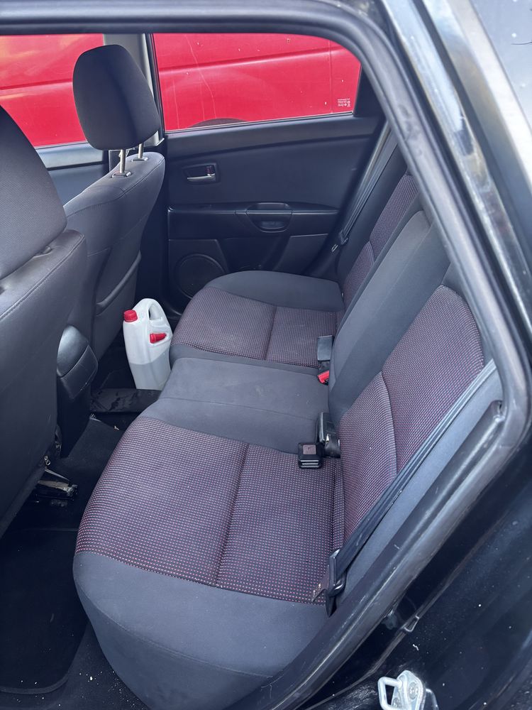 Mazda 3 2006 година 1.6 бензин
