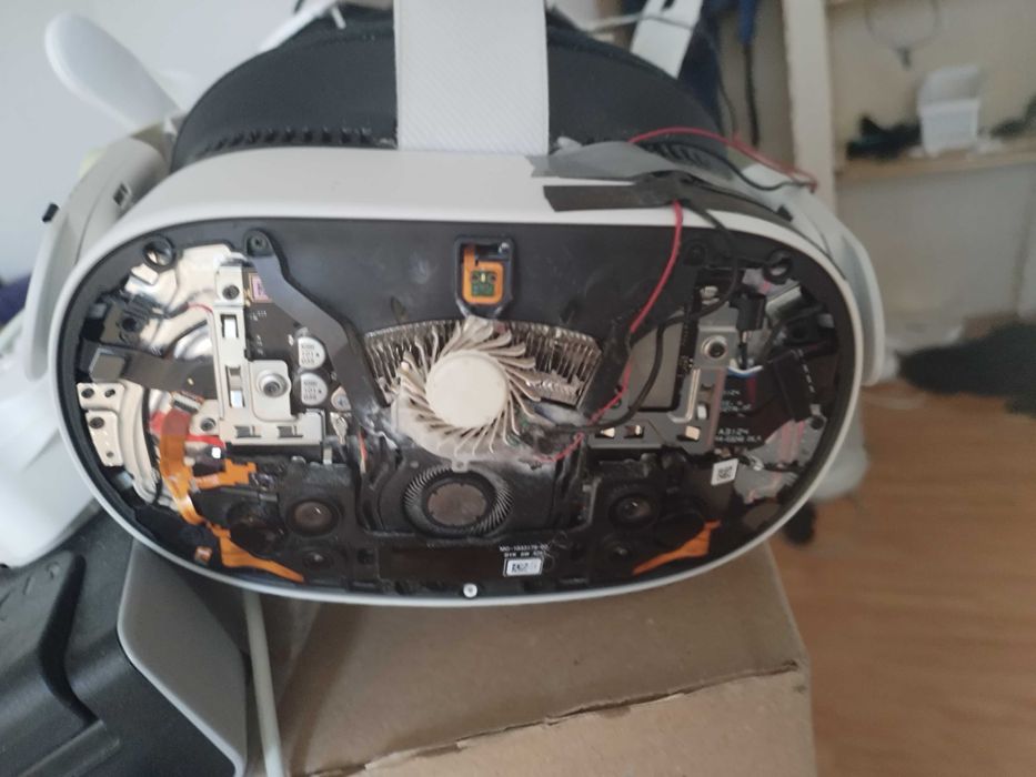 Quest 3s 256 Gb modificat cu extra ventilator