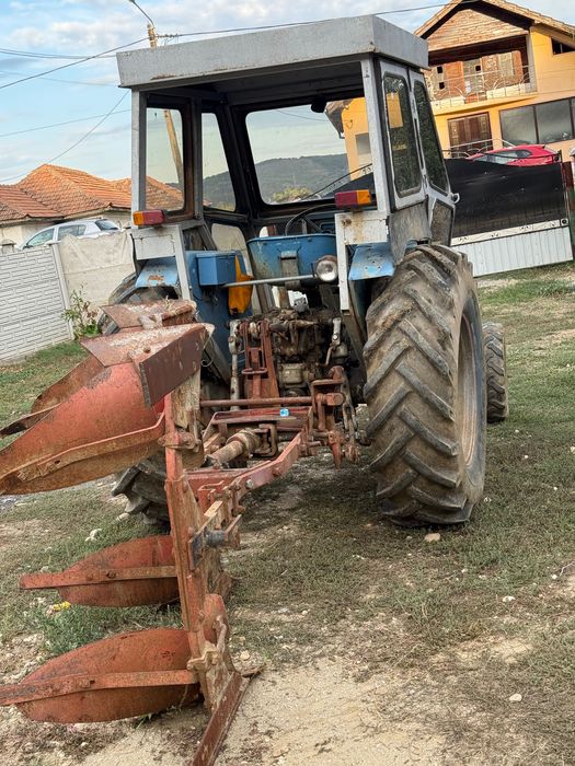 Vând Tractor Landin 6000 special cu plug