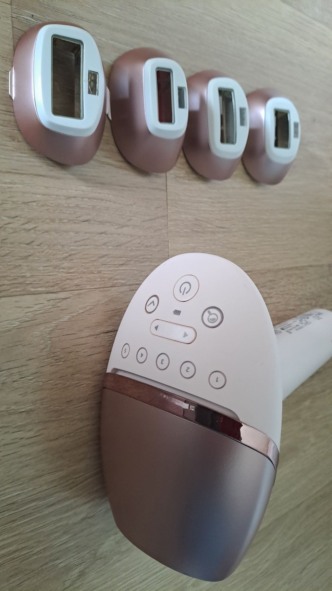 Фотоепилатор Philips Lumea