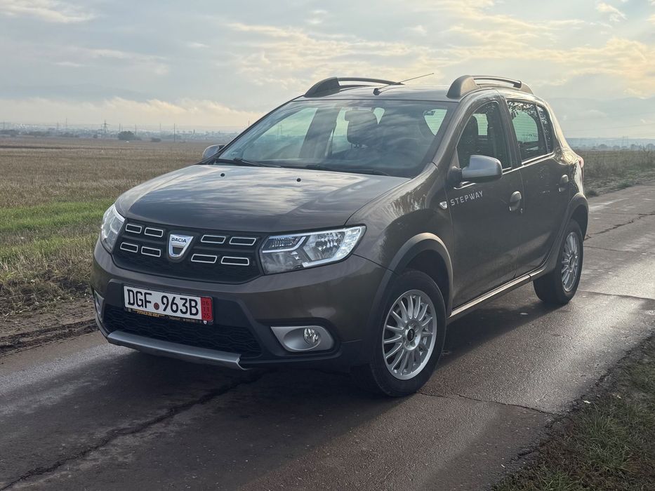 Dacia Sandero Stepway 0.9TCE-90CP-Model Celebration-Ireprosabila !!