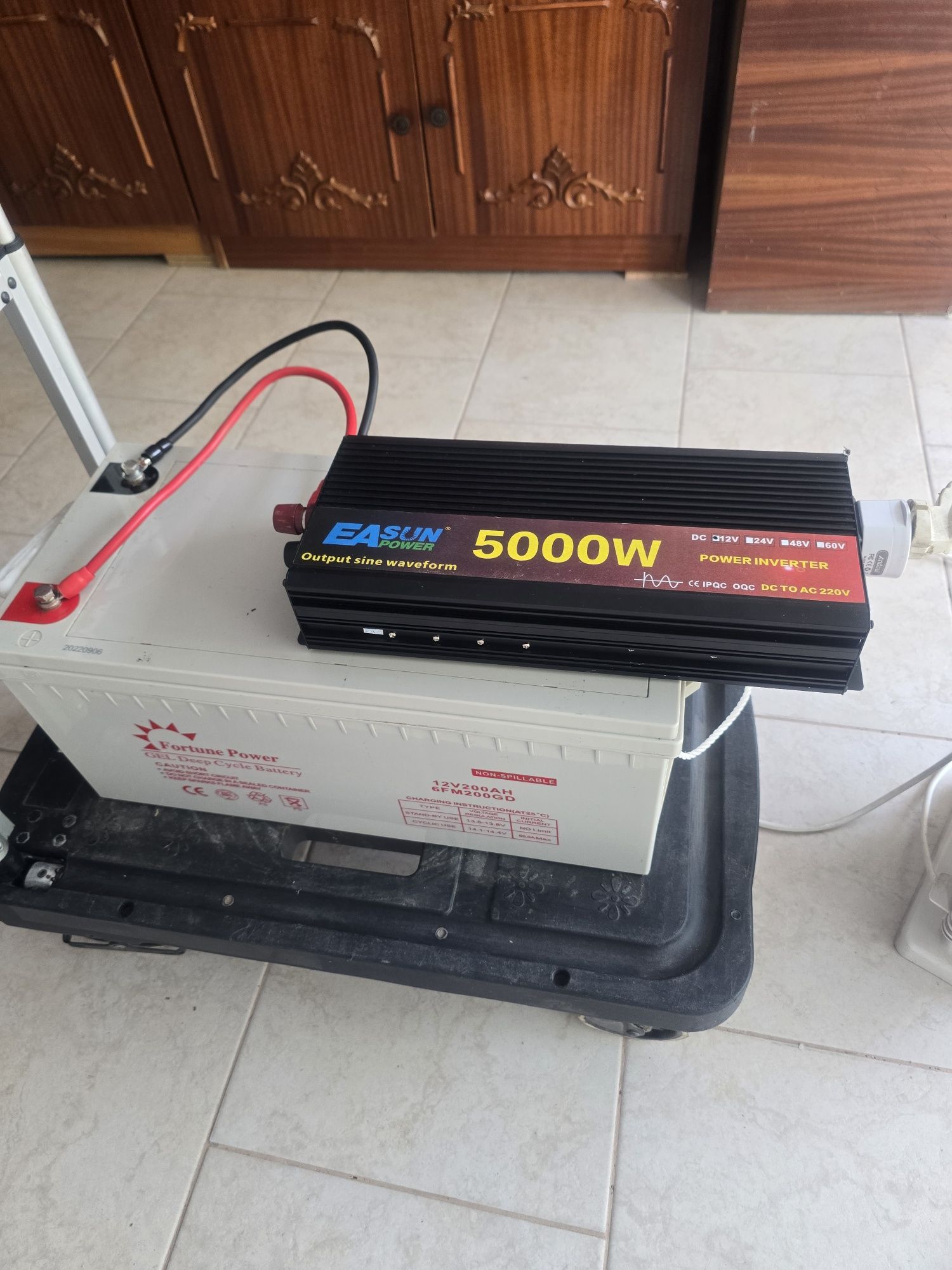 Invertor auto EASUN Power 12v- 5000w.