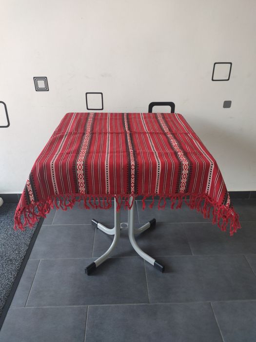 Fata de masa traditionala 100 x 93 cm