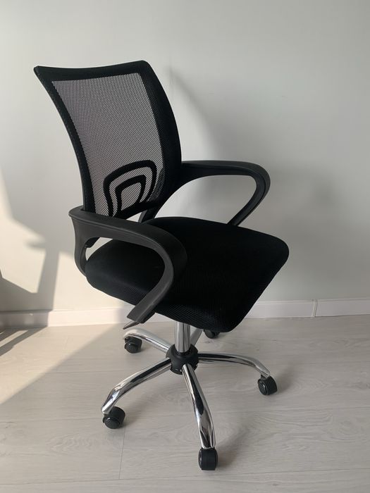 Продается кресло офисное