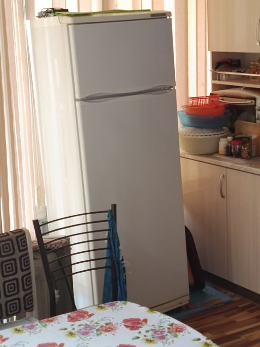 Холодильник Атлант 2х камерный в хорошем рабочем состоянии