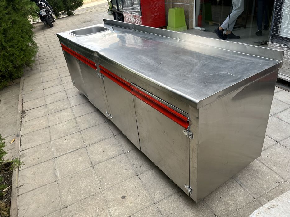 Работна маса шкаф неръждавейка