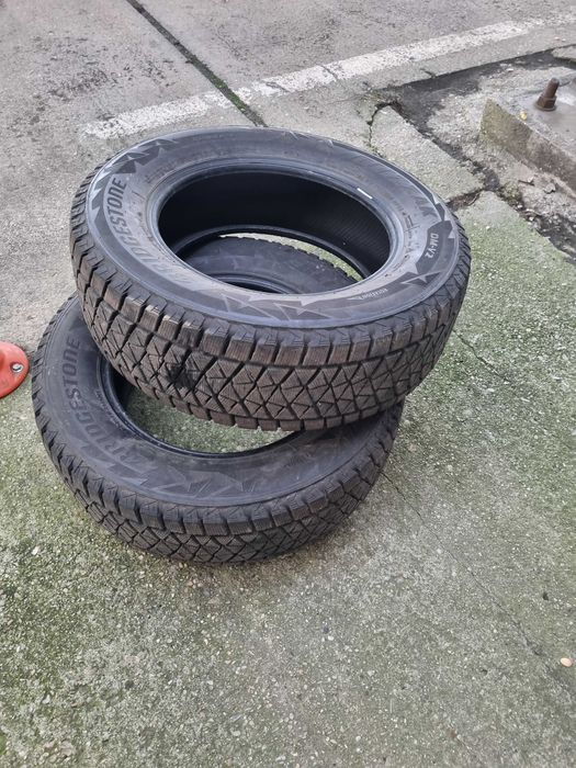 4 Anvelope Iarna Aproape noi Brigestone 235/65/17