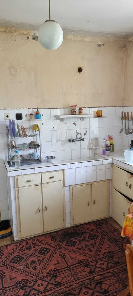 Продава се Четиристаен апартамент в Разград, Център - 100 кв.м за 918 €/кв.м - Снимка #6