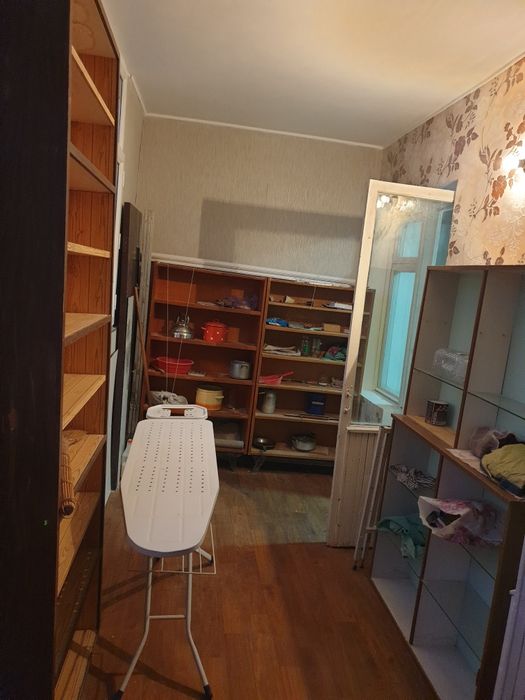 Книжные шкафы деревянные