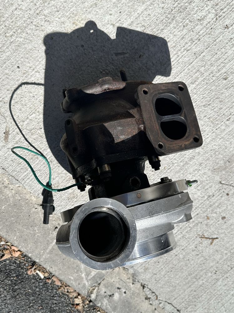 Турбокомпресор 001TC10948000 - MAHLE