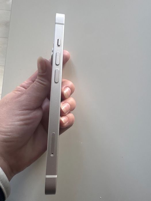 Iphone 14 256 GB 84% живот на батерията, неразличим от нов!