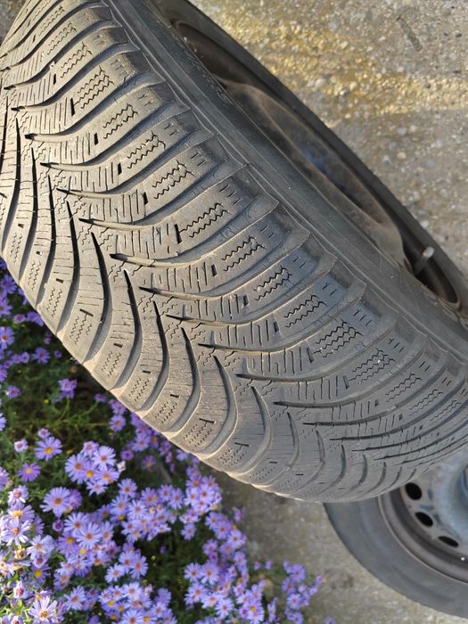 Roti iarna 195/65 R15 hankook jante tabla