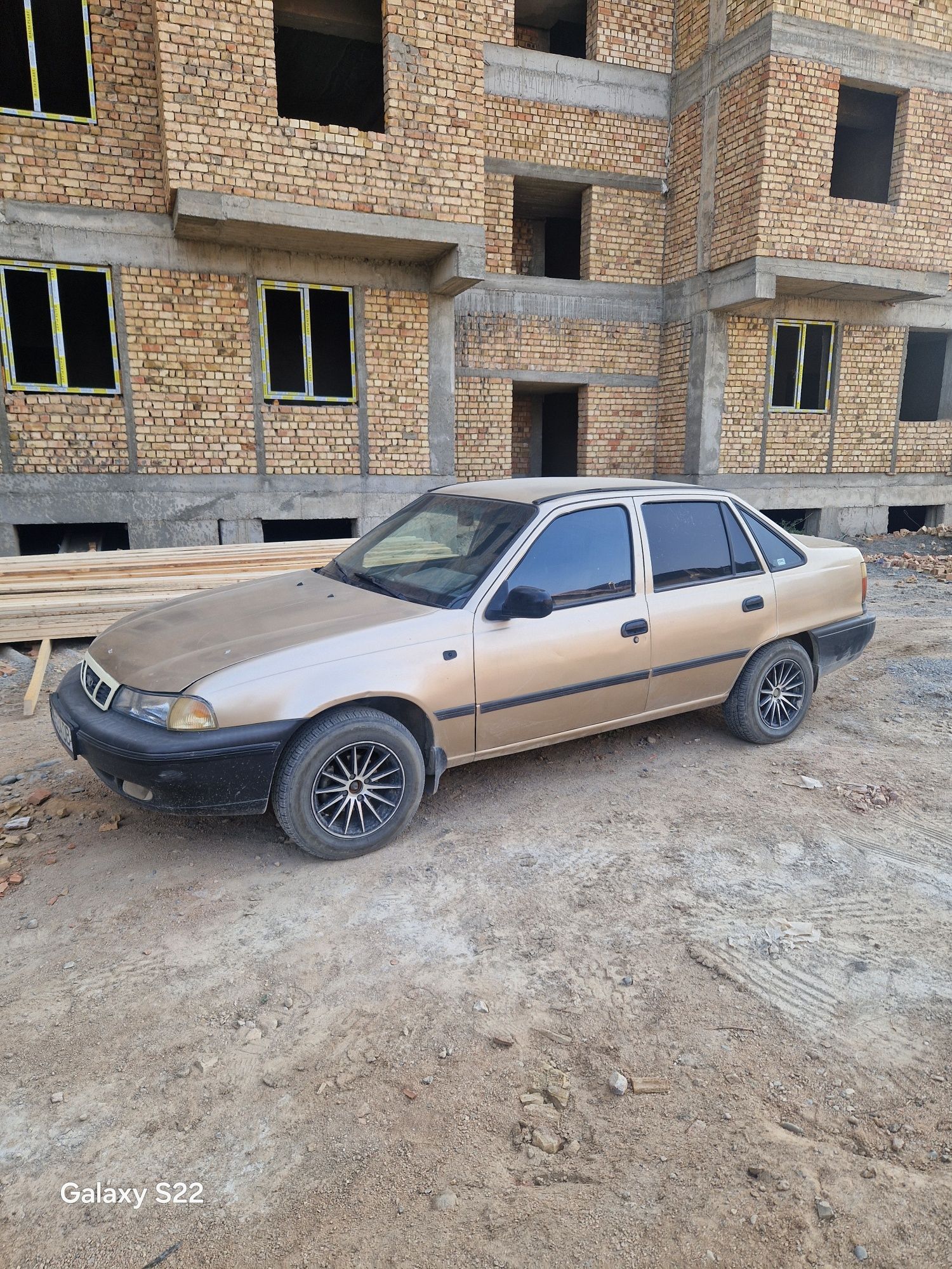 Nexia 1 sotiladi