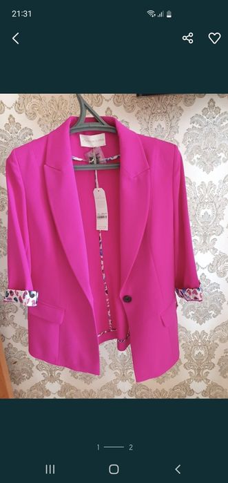 Женский пиджак,  цвет фуксии