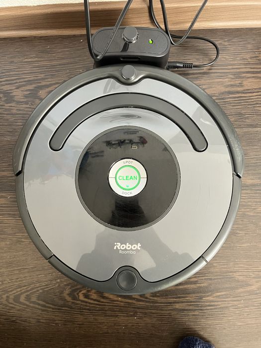 Aspirator iRobot Roomba 676